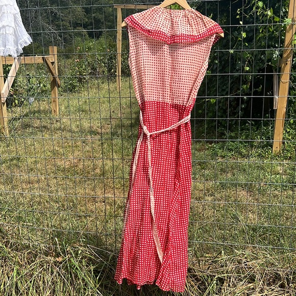 Vintage Vanity Fair dress - Picture 6 of 11